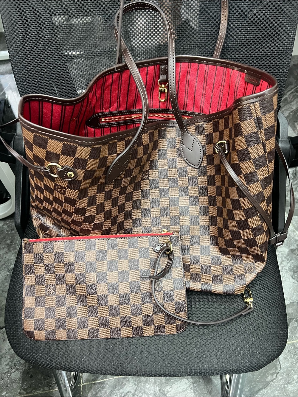 Brown Checkered Tote with Red Lining and Matching Pouch